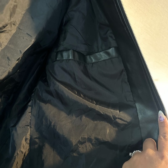 Leather look boohoo man jacket - Picture 7 of 11